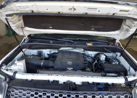 2018 Toyota Tundra Sr5 5.7L V8 из США, поврежденный, VIN 5TFUW5F10JX707735